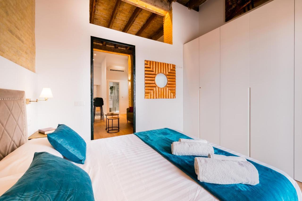 Diseno Triana 2 Rooms Siviglia Esterno foto