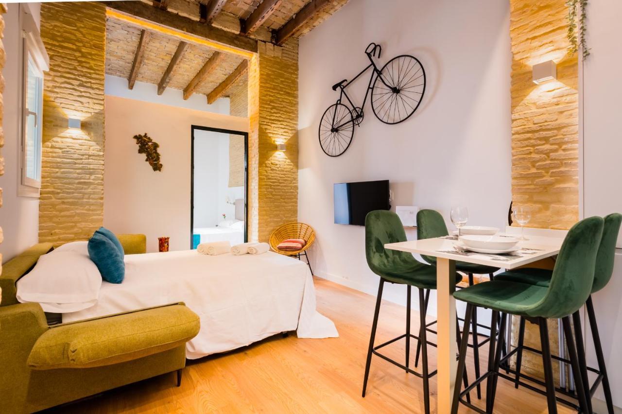 Diseno Triana 2 Rooms Siviglia Esterno foto