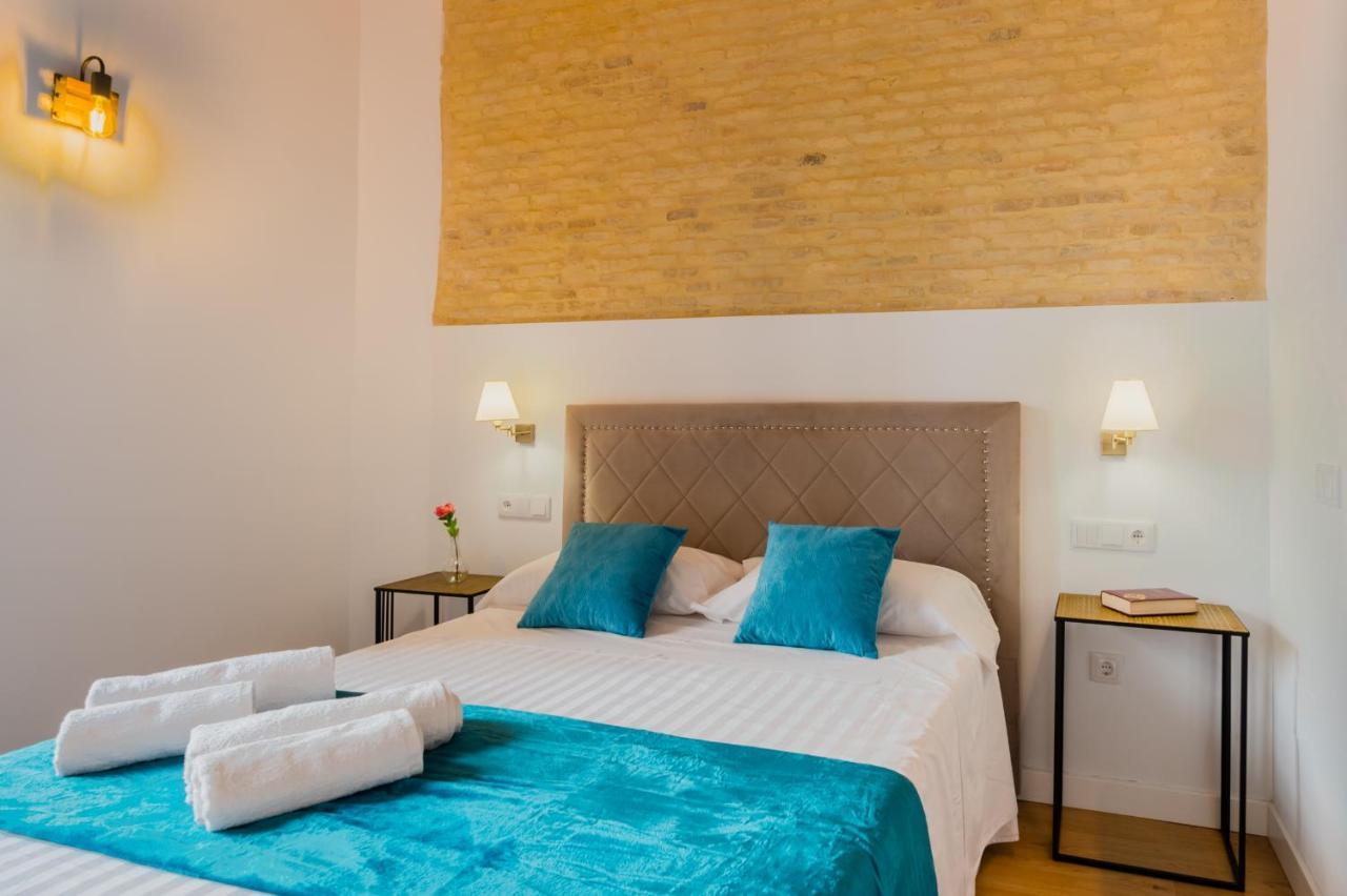 Diseno Triana 2 Rooms Siviglia Esterno foto